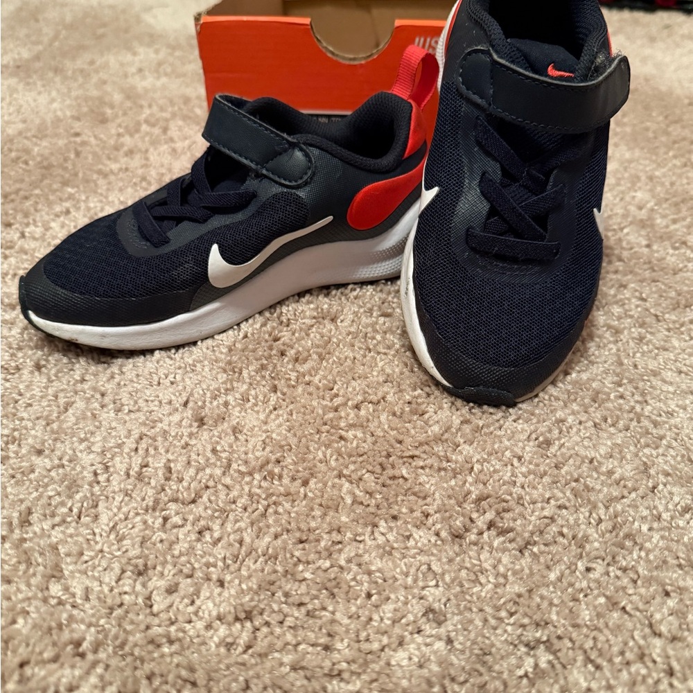 Nike Kids' Navy and Red Sneakers